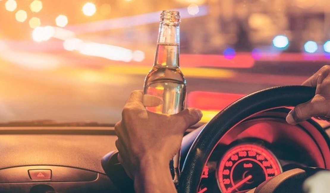 Com sinais visíveis de embriaguez, motorista é preso após causar acidente em Arapiraca