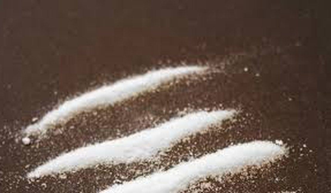 Dois homens são presos por tráfico de cocaína em cidades de AL e PE