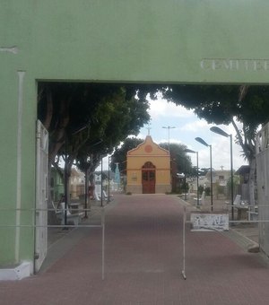 Prefeitura mantém cadastramento dos lotes do Cemitério Municipal Pio XII, em Arapiraca   