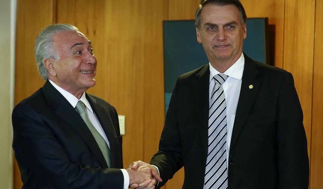 Equipe de Bolsonaro vai revisar decisões de Temer nos últimos 60 dias