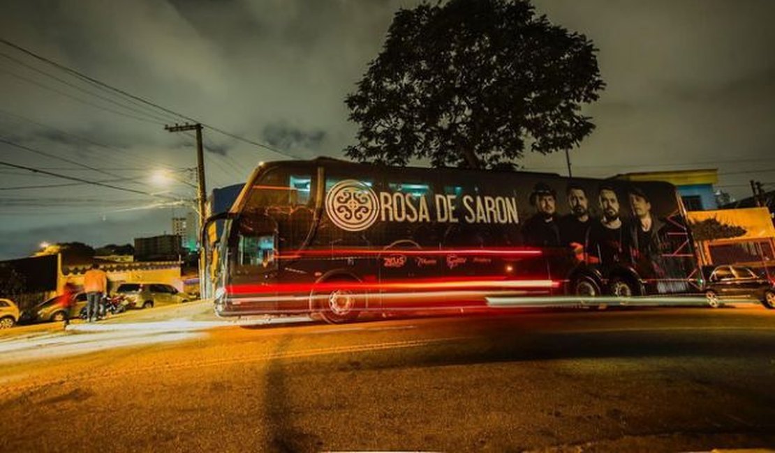 Ônibus de banda católica atropela e mata romeiro que caminhava para Aparecida (SP)