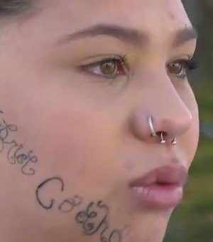 Após ficar desaparecida, jovem volta com o rosto tatuado com o nome do ex-namorado em SP