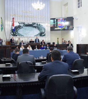 Deputados aprovam orçamento de R$ 10,2 bilhões e entram em recesso parlamentar