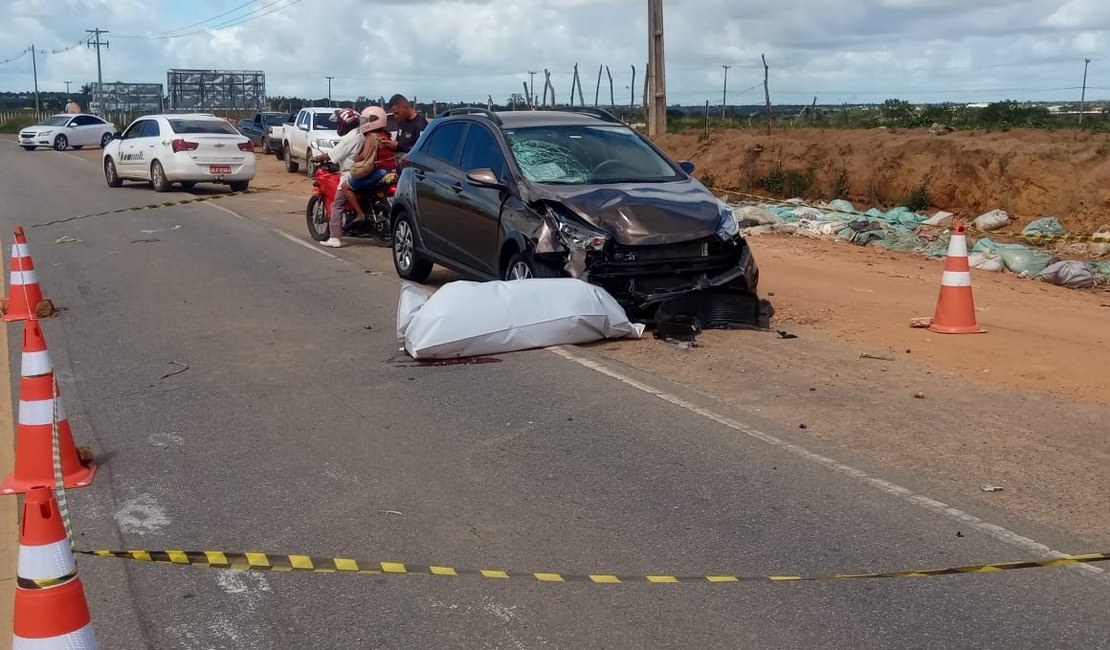 Colisão entre carro e moto deixa um morto na AL-220 em Arapiraca