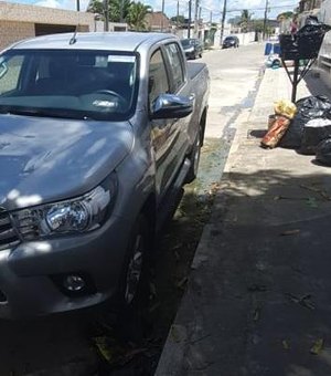Polícia Civil recupera carro de luxo roubado em menos de 24 horas