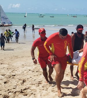 Homem de 60 anos sofre mal súbito na Praia da Pajuçara
