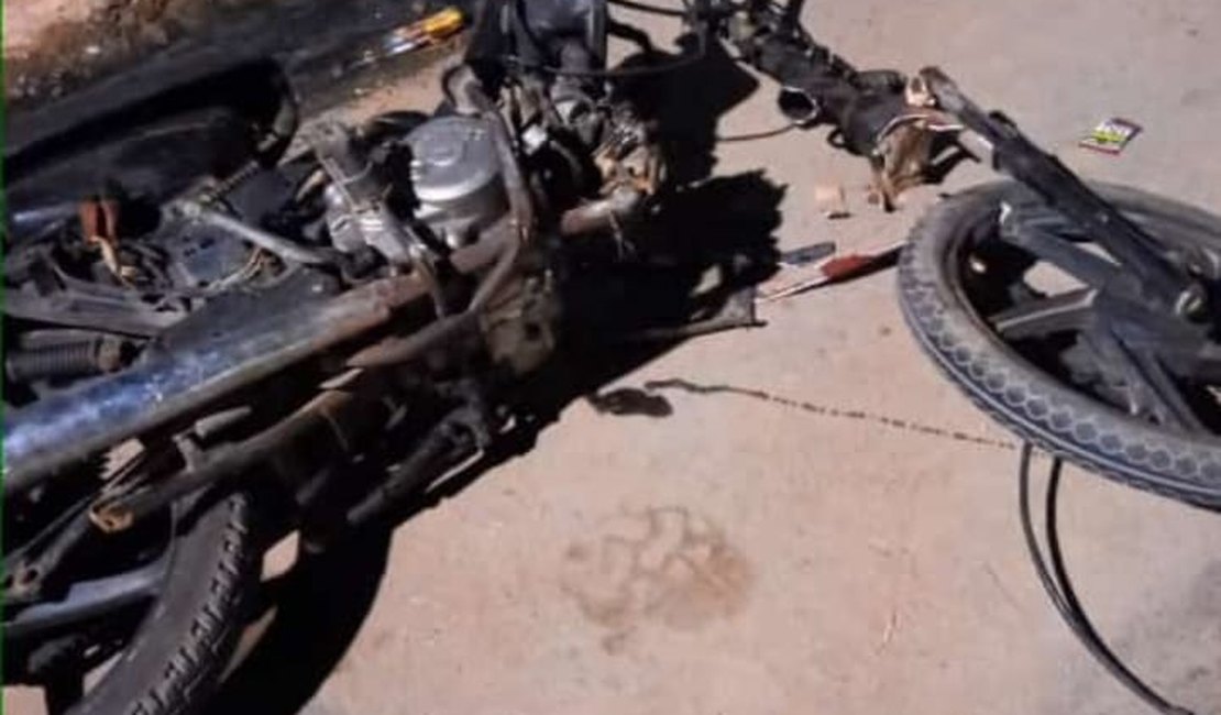 [Vídeo] Colisão entre carro e moto deixa uma pessoa ferida em Paripueira