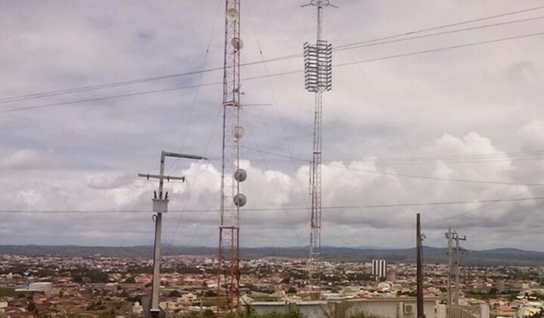 Local da antena da TV Pajuçara é furtado, em Arapiraca
