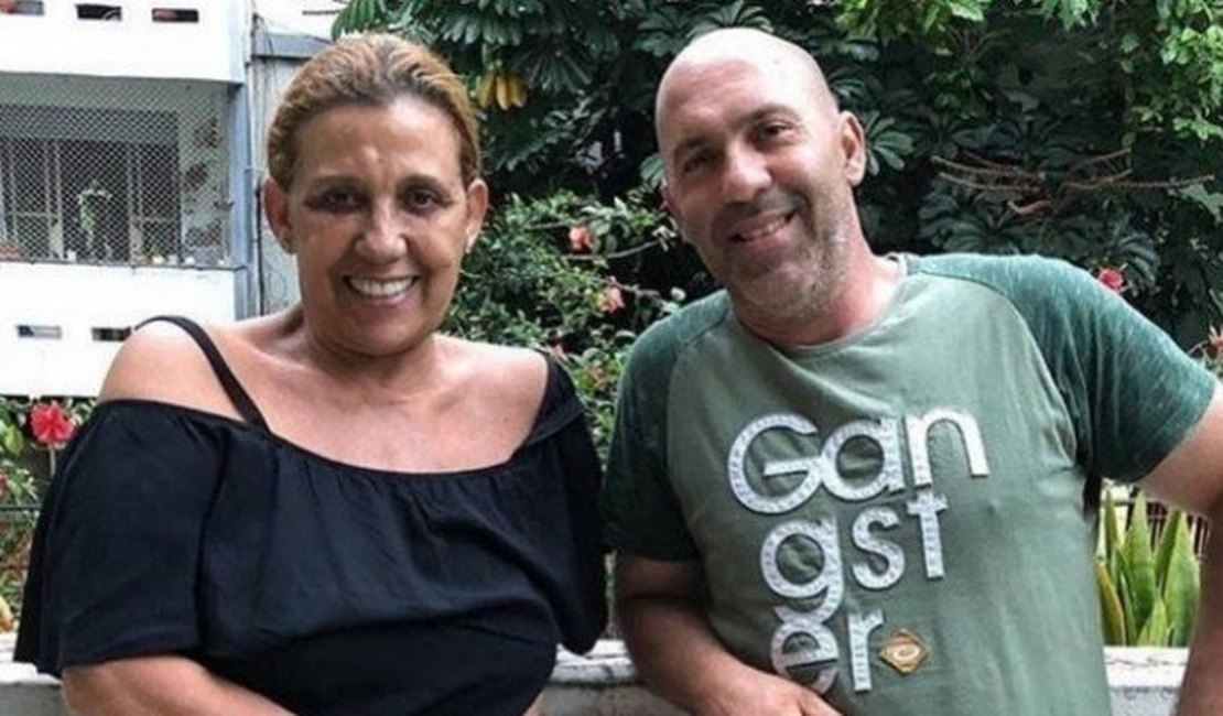 Rita Cadillac reata com ex-marido após uma década separados