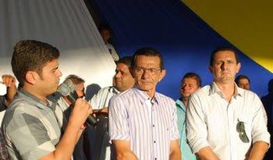 Com oposição dividida, Tainá Veiga ganha mais força em busca da reeleição 