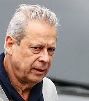 Ex-ministro José Dirceu deixa a prisão, após determinação da Justiça estadual
