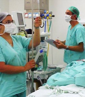 Hospital do Sertão presta homenagem aos médicos
