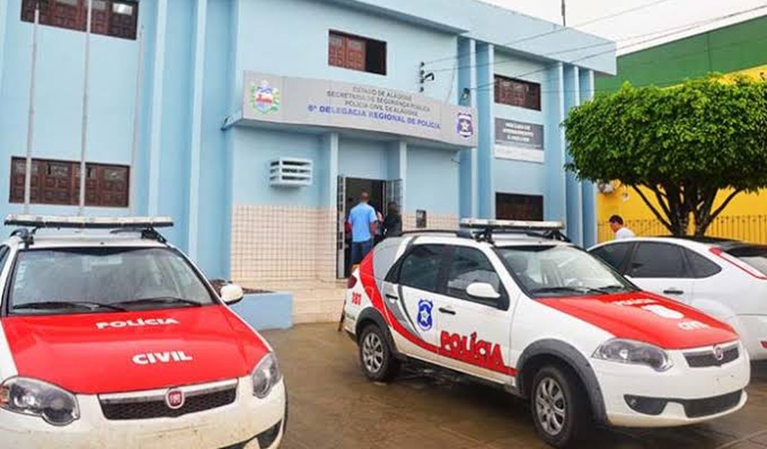 Jovem altamente embriagado dirige caminhão e provoca medo nas pessoas em São Sebastião
