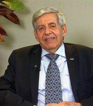 “O Brasil está sendo tirado da UTI”, diz general Augusto Heleno