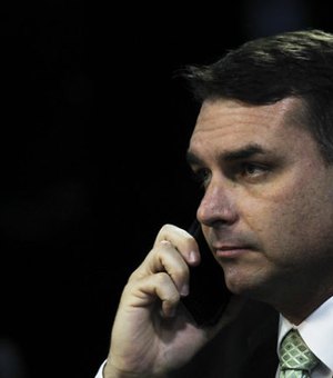 Pedido de cassação de Flávio Bolsonaro está parado há quatro meses