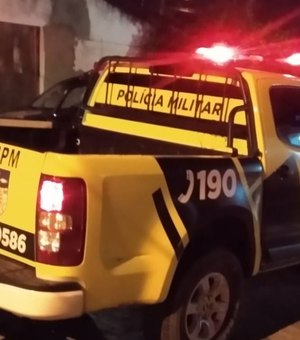 Após morder o irmão e agredir policiais militares, homem é preso no bairro Manoel Teles em Arapiraca