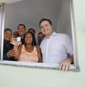 Governador participa da entrega de casas em Santa Luzia do Norte