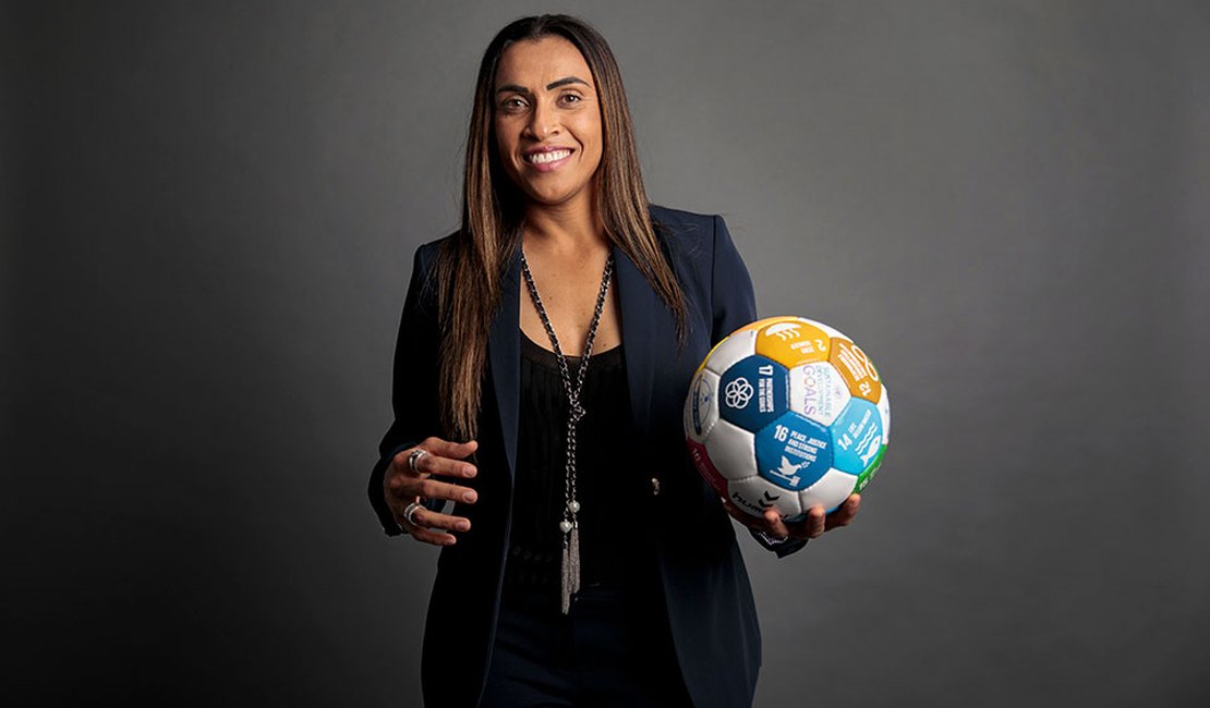 Preconceito e machismo travam desenvolvimento do futebol feminino, diz Marta
