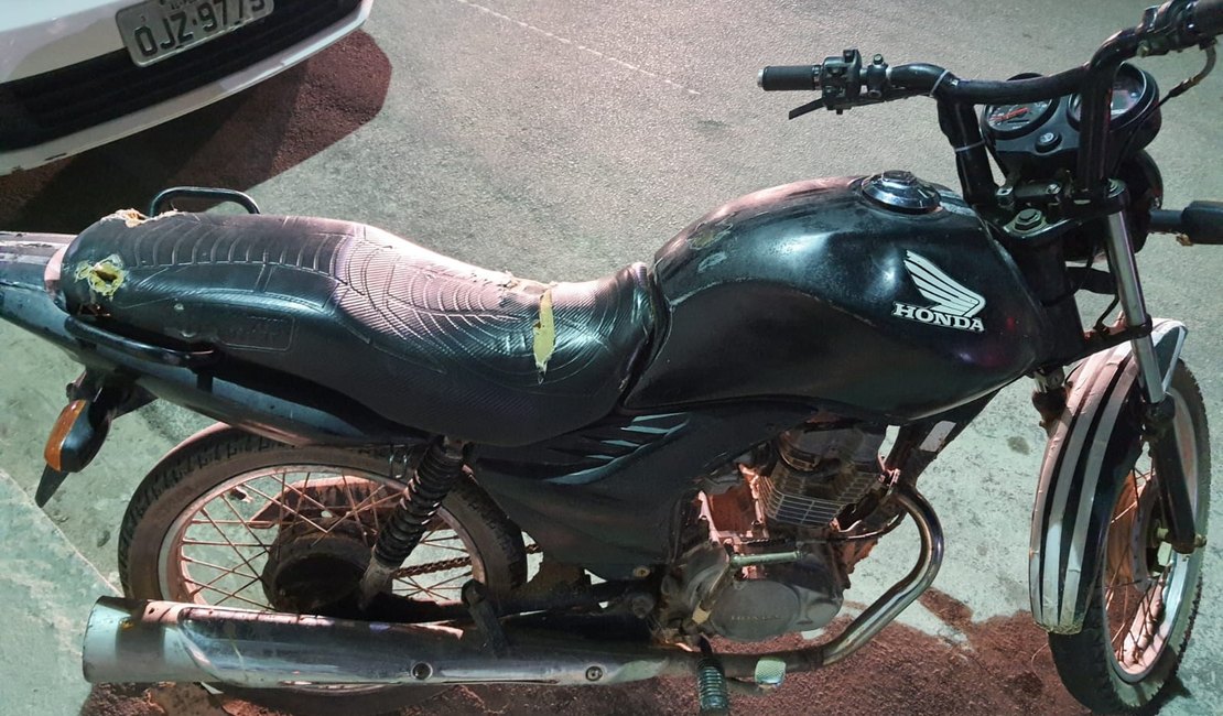 Jovem é detido com moto roubada em Maragogi