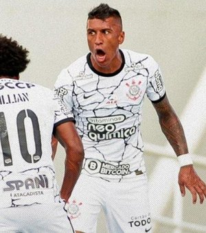 Corinthians vence o Botafogo no Rio de Janeiro na estreia do Brasileirão