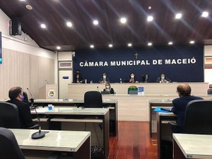 Justiça determina que posse do prefeito e vereadores de Maceió deve ser virtual