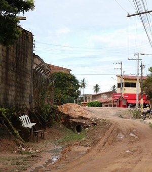 Moradores temem que postes desabem em São Bento e Barra Grande