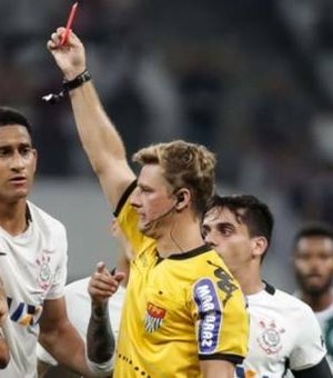 TJD anula expulsão de volante do Corinthians e vê falha 'grotesca' de árbitro