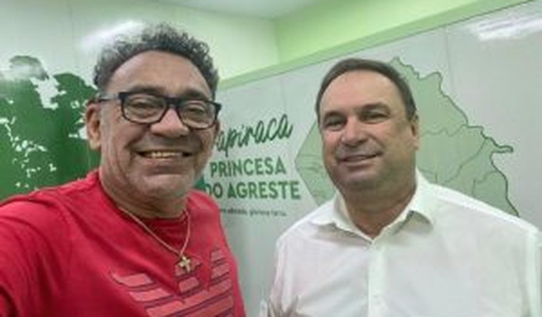 Prefeito Luciano Barbosa lamenta o falecimento do professor Carlos Rubens