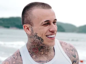 MC Pedrinho surpreende ao revelar valor de tatuagens pelo corpo