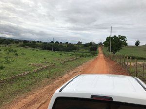 Famílias cobram soluções para entrega de casas em loteamento de Arapiraca