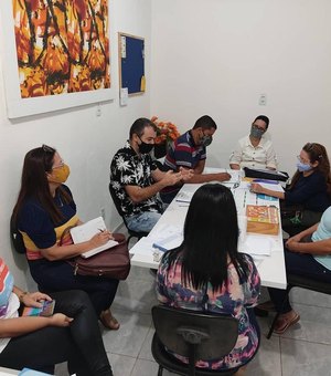 Prefeitura de Campestre realiza alinhamento de gestão com gestores da rede municipal de ensino
