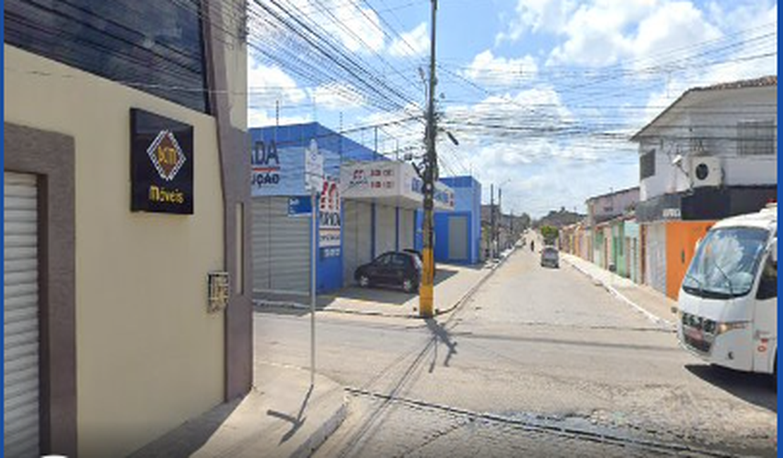 Homem ameaça funcionários e clientes de estabelecimento em Arapiraca