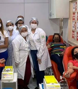 No Dia Internacional da Mulher, três irmãs doam sangue juntas no Hemoal Arapiraca