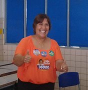 Célia Rocha vota no Colégio EPIAL neste domingo (7)