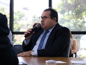 George Santoro defende Renan Filho de ataques de Collor
