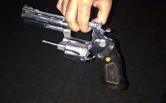 PM prende homem com arma de fogo durante patrulhamento em Maceió