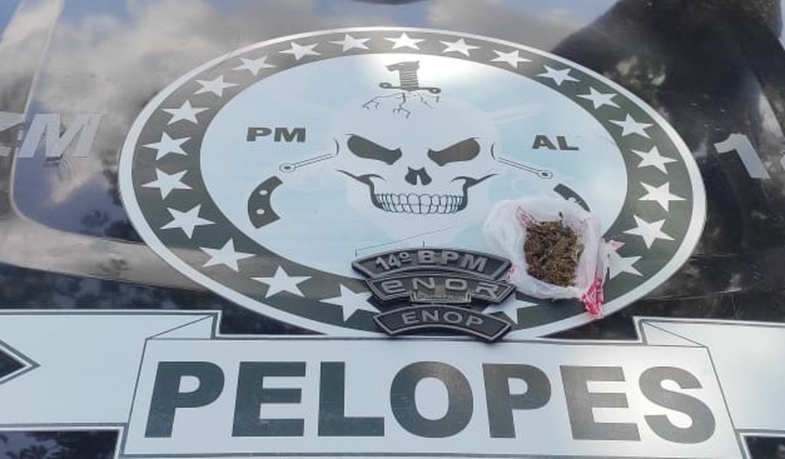 Polícia apreende jovem com drogas em Colônia Leopoldina