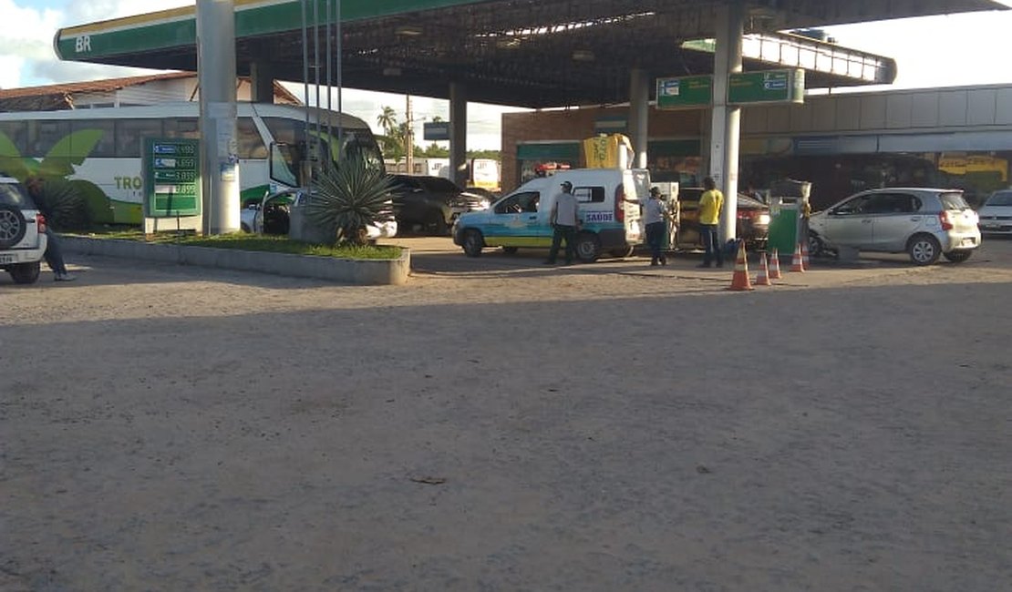Postos de Maragogi e Japaratinga estão sem combustíveis nesta sexta