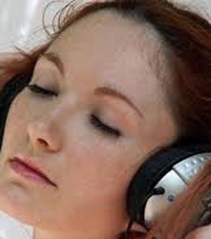 Saiba como evitar os problemas auditivos e prevenir a surdez