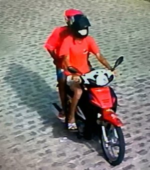 Dupla assalta mulher no bairro Itapoã e imagem de criminosos vai parar na internet