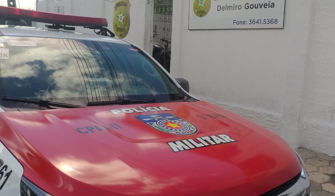 Moto roubada é recupera no Mutange, em Maceió