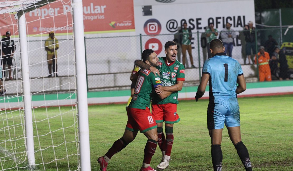 CSE vence o Atlético de Alagoinhas e sobe na tabela da Série D