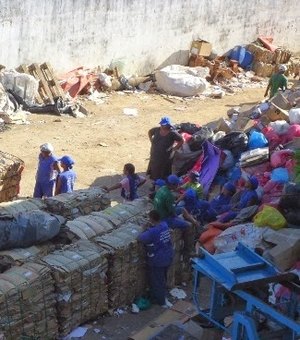 Defensoria recomenda que município oferte renda básica a catadores de recicláveis