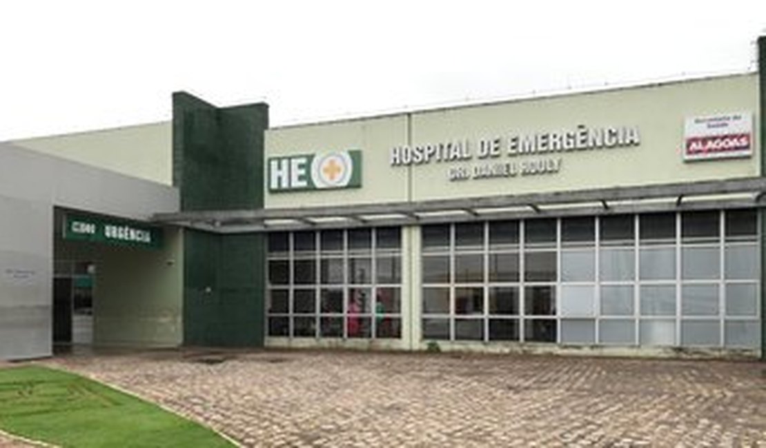 Gestante de três meses fica ferida após queda de muro em Arapiraca