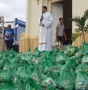 Campanha de Natal da Catedral Nossa Senhora do Amparo distribui 237 cestas de alimentos em Palmeira