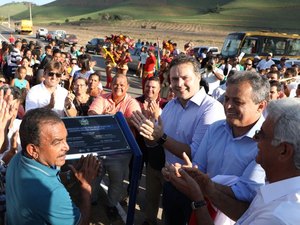 Governador assina processo para construção do acesso à Serra da Barriga