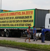 Caminhoneiros condicionam fim da greve à redução do preço do diesel