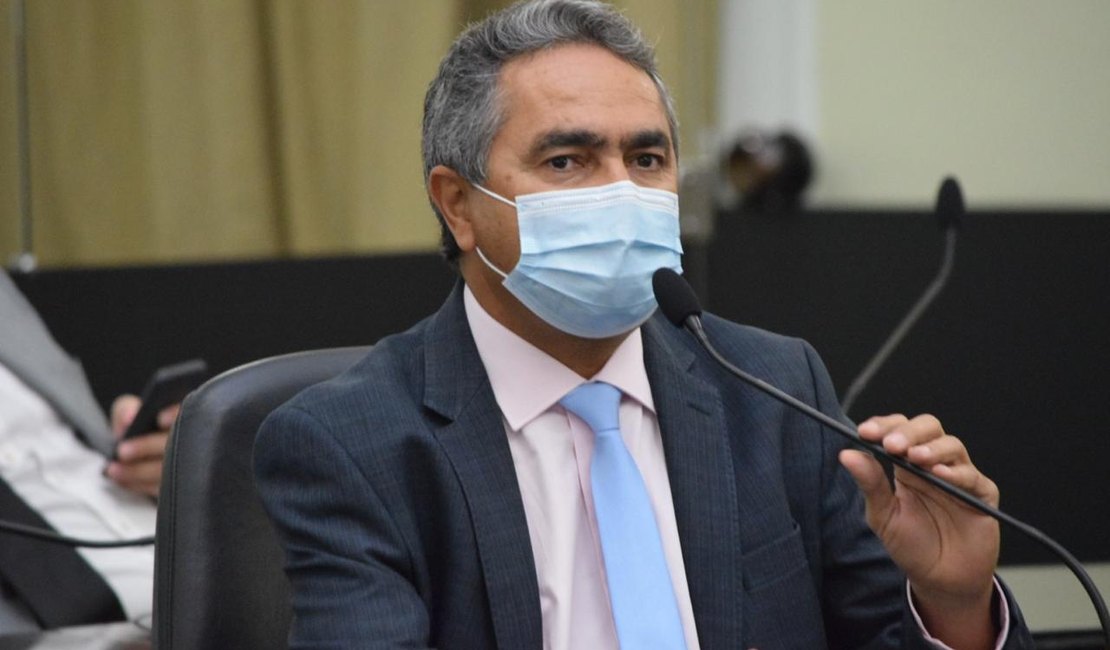 “Não tenho dúvidas da renúncia de Renan Filho e de ter Marcelo Victor como governador”, diz deputado