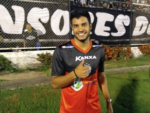 Técnico do ASA com dúvida no meio campo e meia Lucas Gabriel não fica no clube