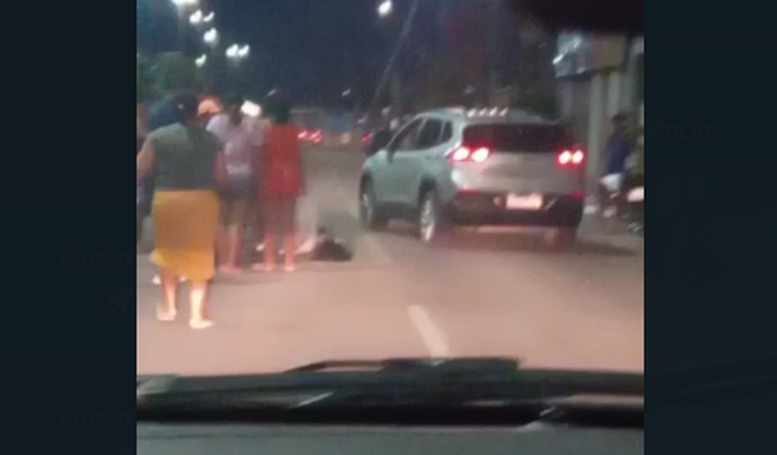 [Vídeo] Mulher tenta atravessar faixa de pedestre mas morre atropelada em Arapiraca